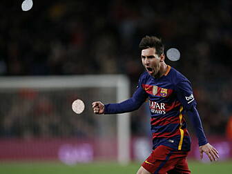 Lionel Messi sets Ballon D'...